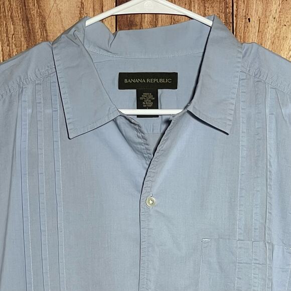 Banana Republic Long Sleeve Pleated Button Down Shirt Blue Mens Size L Casual - Picture 2 of 6